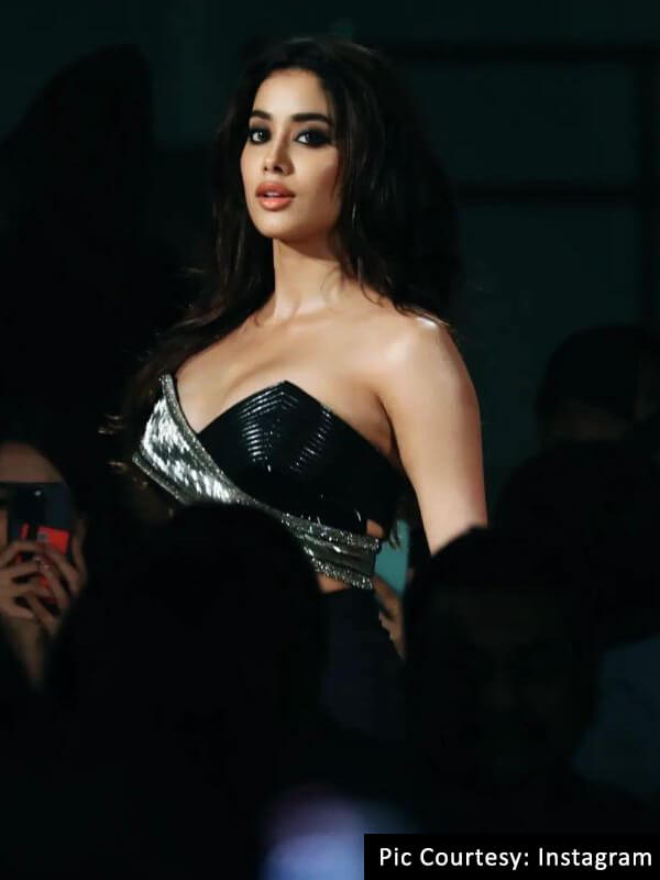 Janhvi Kapoor Photos 10