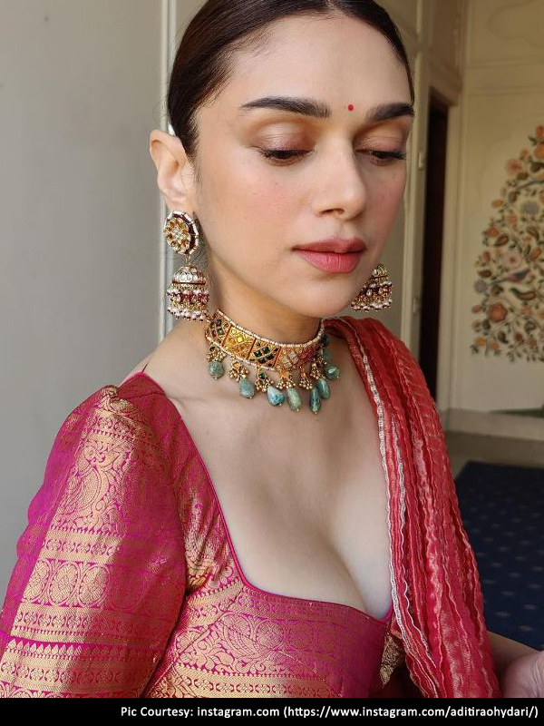 Aditi Rao Hydari HD Wallpapers 9