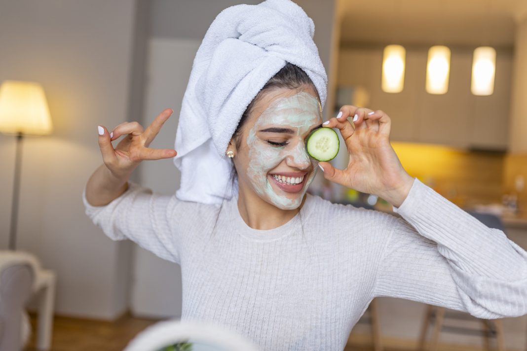 10 Best Ways to Take Care of Your Skin Naturally